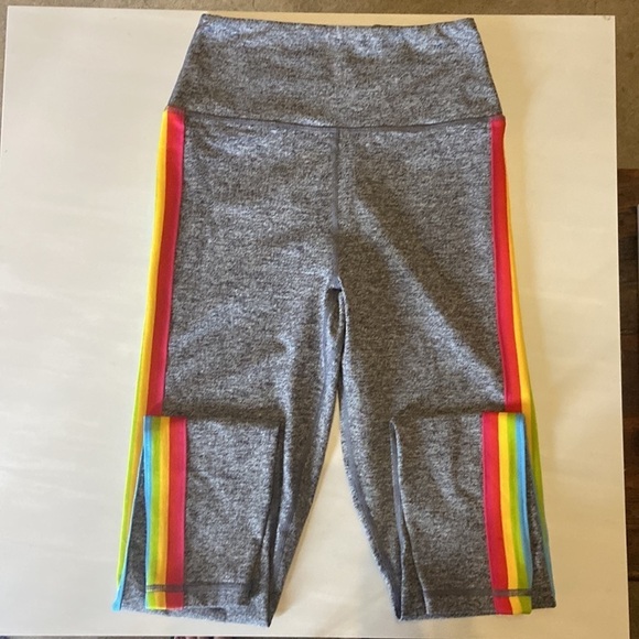 Spiritual Gangster leggings - Picture 1 of 5